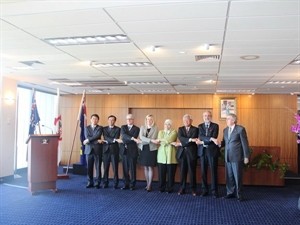 ASEAN flag hoisted to mark anniversary in Western Australia - ảnh 1